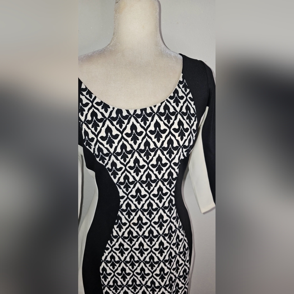 SANGRIA DRESS - Picture 2 of 7